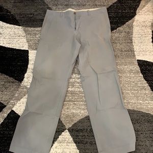 Banana Republic Men’s Gray Chinos